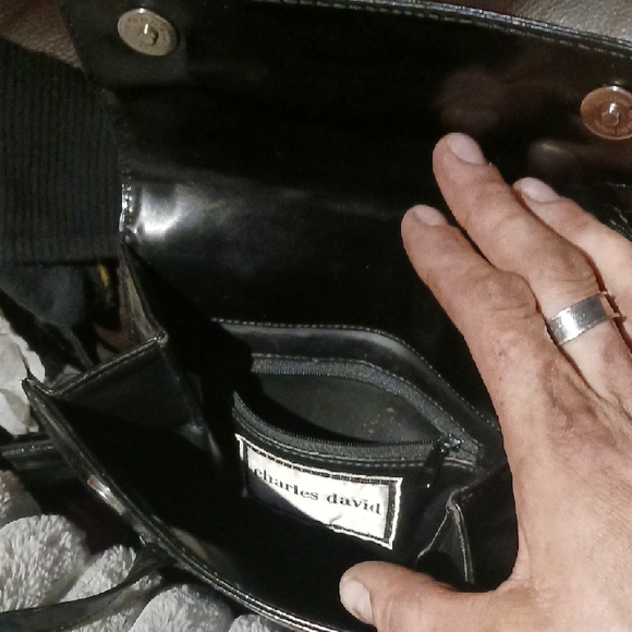 Charles David Black Shoulder Bag with Glossy Finish - Picture 2 of 4